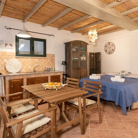 Raffinata Taverna Con Camino カーラ・リベロット エクステリア 写真